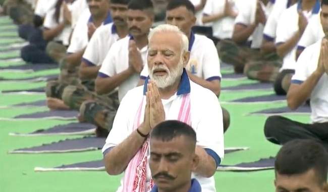 yoga-day-is-celebrated-all-over-the-world-modi-says-yoga-is-above-religion-and-caste