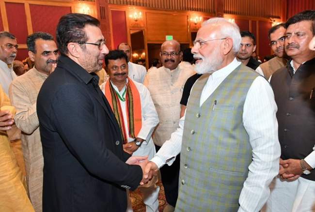sonia-rahul-and-akhilesh-did-not-arrive-at-dinner-given-to-mps-by-modi