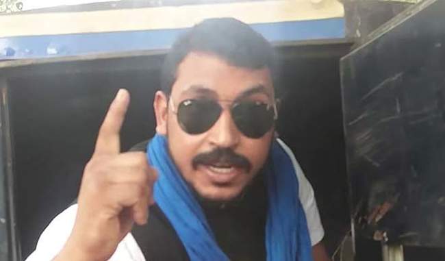 cops-stop-bhim-army-chief-chandrashekhar-azad-from-visiting-ghaziabad-dispute-site