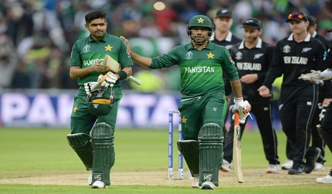 pak-beat-new-zealand-in-world-cup-match