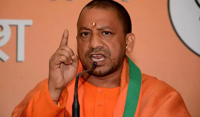yogi-on-the-path-of-modi-officials-to-reach-office-on-time