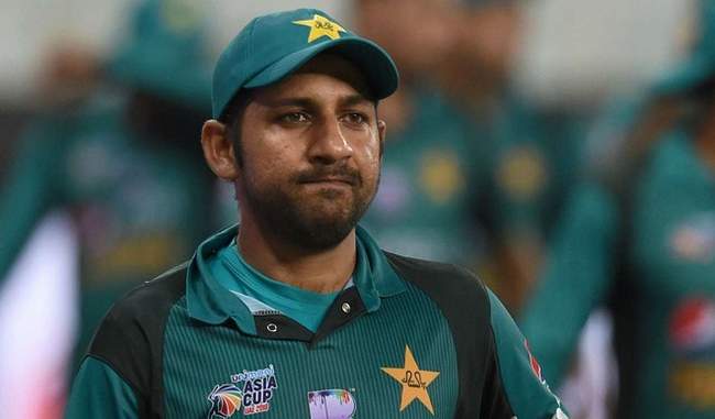 sarfaraz-ahmed-says-he-found-his-wife-crying-after-pakistan-fan-called-him-fat-pig