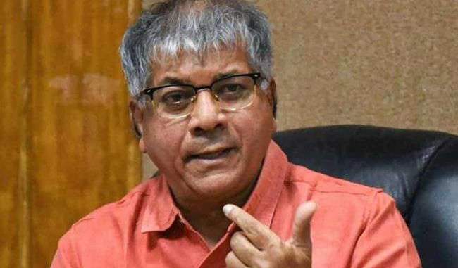 at-least-10-ncp-mlas-in-touch-with-vba-claims-prakash-ambedkar