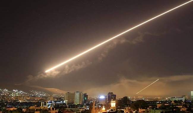 syrian-air-defense-fires-at-enemy-missiles-in-damascus