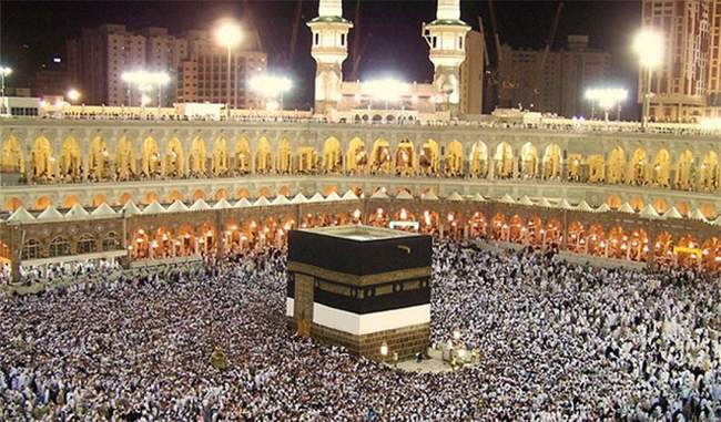 417-indian-pilgrims-reach-saudi-arabia-on-haj-pilgrimage
