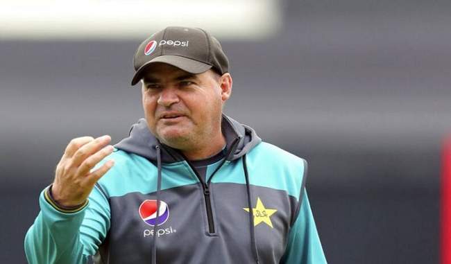 pakistan-coach-arthur-disappointed-with-pakistan-s-performance