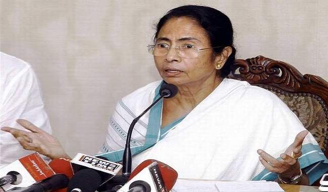 mamata-banerjee-asks-mlas-to-apologise-to-people-for-past-mistakes