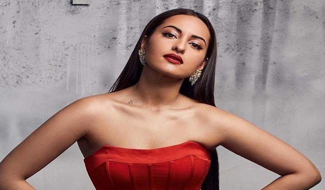 sonakshi-sinha-in-legal-trouble