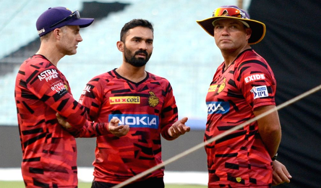kkr-removed-jacques-kallis-and-simon-katich-from-coach-post