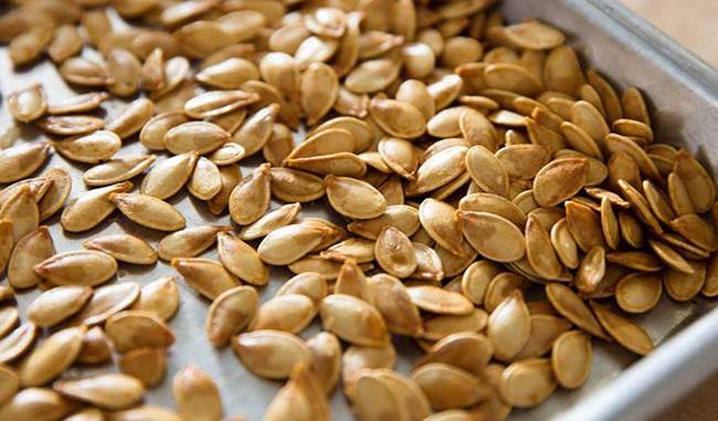 know-the-health-benefits-of-pumpkin-seeds-in-hindi