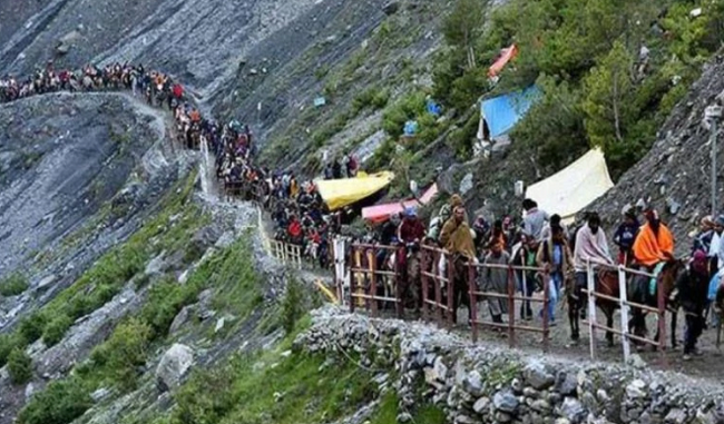 अमरनाथ यात्रा के लिये जम्मू से 3,967 तीर्थयात्रियों का 15वां जत्था रवाना