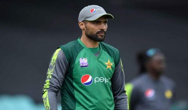 this-pakistani-player-retired-from-the-test-at-the-age-of-27