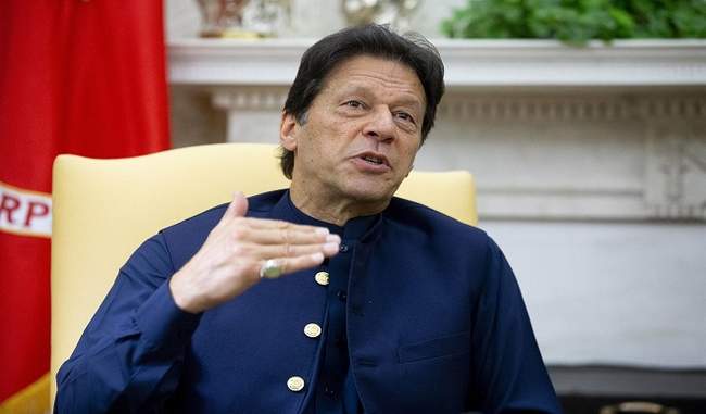 india-pak-were-pretty-close-to-resolving-kashmir-issue-during-vajpayees-time-says-imran-khan