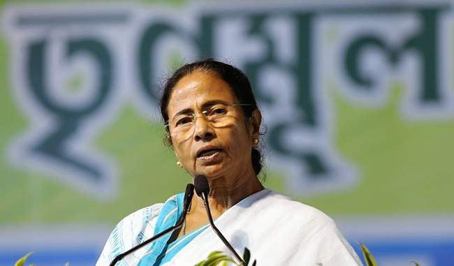 mamta-did-tweet-on-yamuna-expressway-accident-follow-all-the-steps-of-safe-drive-save-life