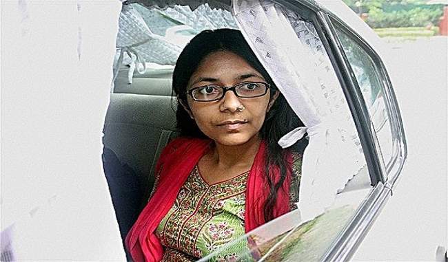 delhi-woman-commission-chairman-reached-out-to-injured-victim