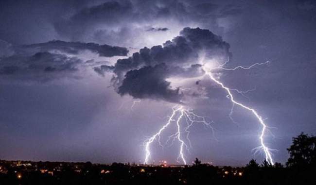 one-killed-due-to-thunderstorm-in-banda-up
