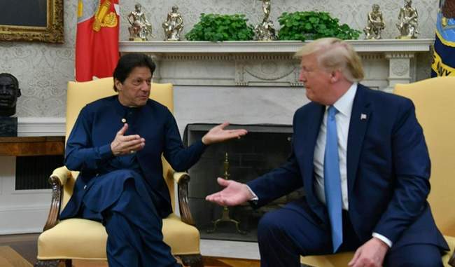 impression-of-imran-also-included-trumpes-in-internal-insult