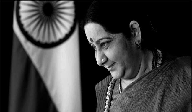 sushma-crossed-the-world-by-clinging-to-the-tricolor