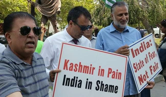 muslim-rights-activists-hold-protest-over-kashmir-issue-outside-indian-embassy-in-the-us