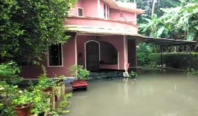four-more-people-died-due-to-heavy-rains-in-kerala-more-than-22000-people-reached-relief-camp