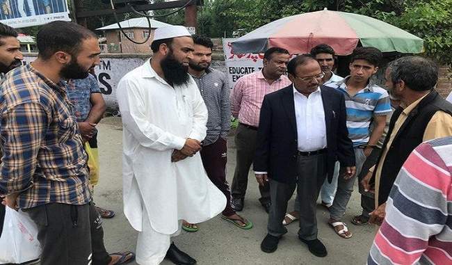 nsa-ajit-doval-arrives-in-anantnag-a-stronghold-of-terrorists-talks-with-local-people