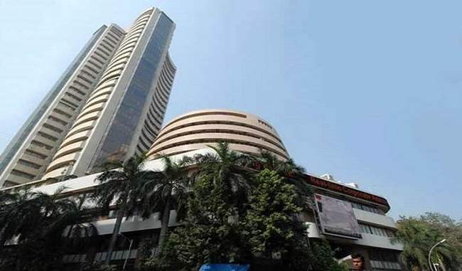 sensex-closes-by-624-points-due-to-global-selling