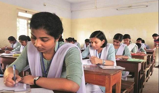sc-st-students-will-pay-only-50-rupees-for-cbse-board-examination-in-delhi