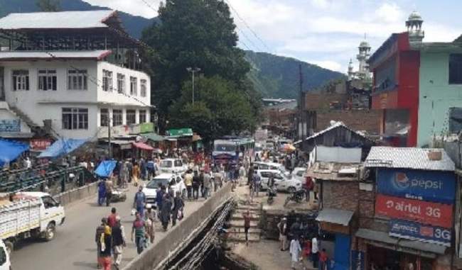 restrictions-on-movement-of-people-relaxed-in-kashmir-valley