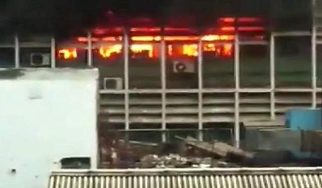 massive-fire-breaks-out-at-aiims-delhi