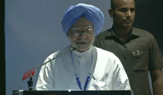 mahmohan-singh-s-attack-on-modi-government-said-violence-and-intolerance-is-increasing-in-the-country