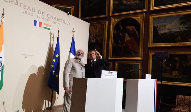 after-meeting-macron-modi-said-friendship-between-india-and-france-did-not-last-on-any-selfishness