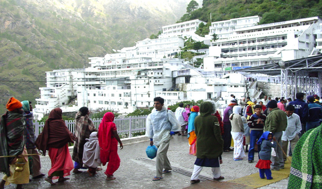 the-journey-of-vaishno-devi-is-also-affected-by-the-current-situation-in-kashmir