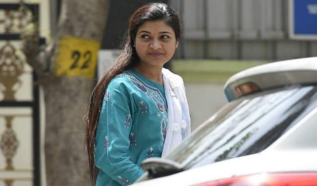 aap-mla-alka-lamba-to-resign-from-party