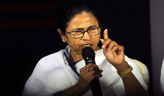 mamata-banerjee-uses-brutal-force-to-suppress-voice-of-dissent-in-kashmir-mamta
