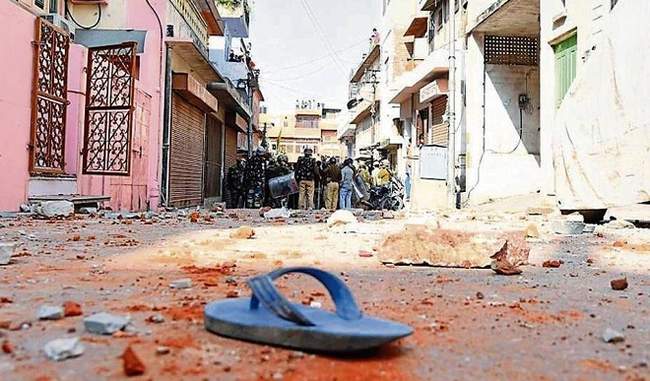 tension-between-two-communities-in-jaipur-17-injured