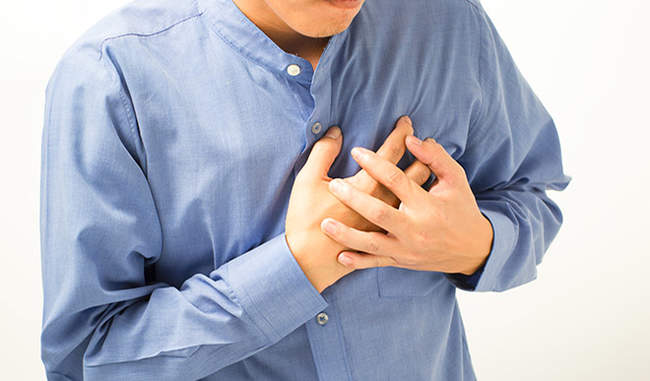 causes-and-precautions-for-chest-pain-in-hindi