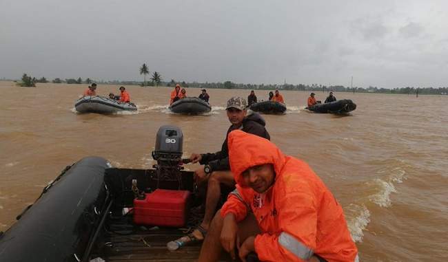 17-feared-dead-as-boat-capsizes-in-maharashtra