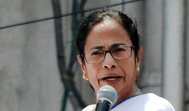 human-rights-have-been-totally-violated-in-kashmir-says-mamata-banerjee