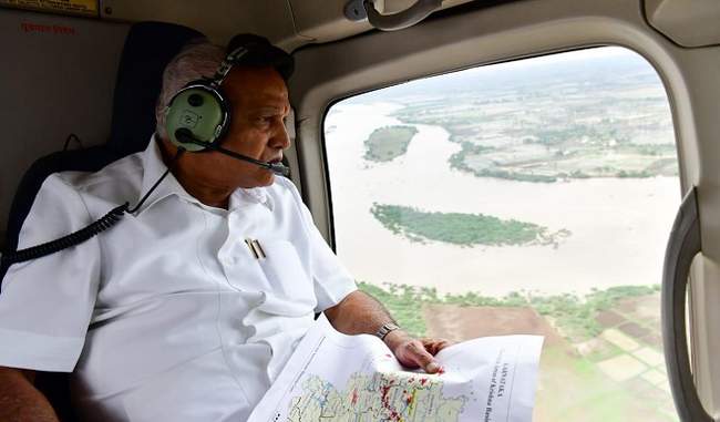 yeddyurappa-made-an-aerial-survey-of-flood-affected-areas