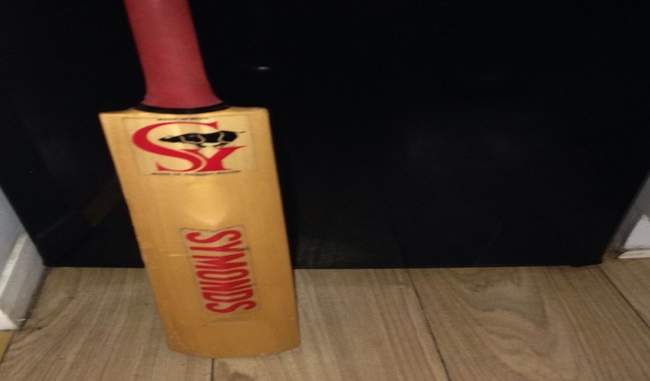 symonds-bat-to-knock-again-in-cricket-world