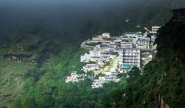 vaishno-devi-temple-declared-the-best-clean-iconic-site-of-the-country