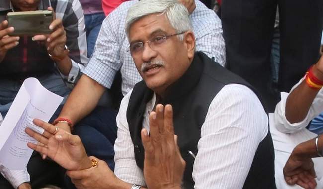 some-parties-are-spreading-lies-on-article-370-gajendra-singh-shekhawat