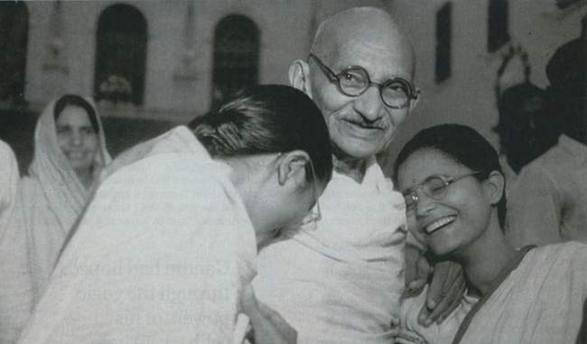 audio-visual-collection-of-favorite-songs-of-mahatma-gandhi-premiered-in-south-africa