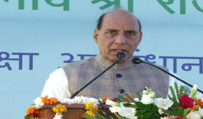 रासायनिक-जैविक हमलों के लिये सेना का समुचित प्रशिक्षण की जरूरत: राजनाथ सिंह
