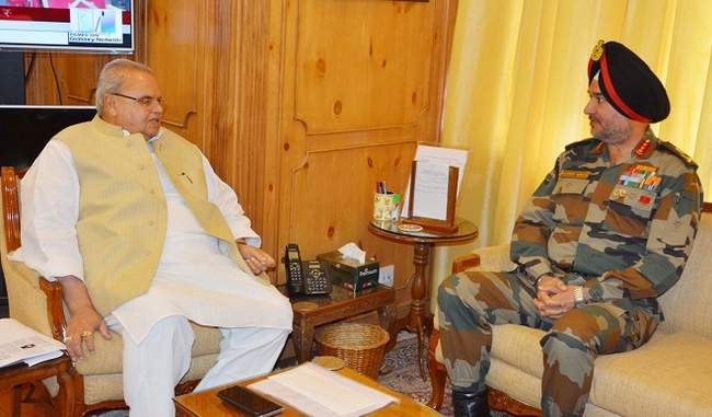 जम्मू-कश्मीर के राज्यपाल से मिले सेना के उत्तरी कमांडर, सुरक्षा हालात की दी जानकारी