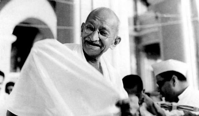भारत के बाद इस देश में देखी जाती है सबसे ज्यादा संख्या में महात्मा गांधी की प्रतिमाएं