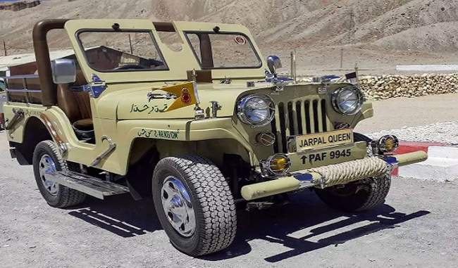 jeep-captured-from-pak-in-1971-stands-as-war-trophy-in-leh-army-camp