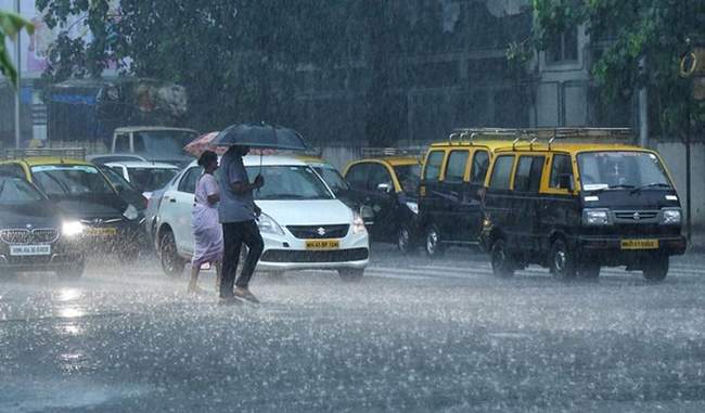 warning-of-heavy-rains-in-mumbai-imd-issues-red-warning