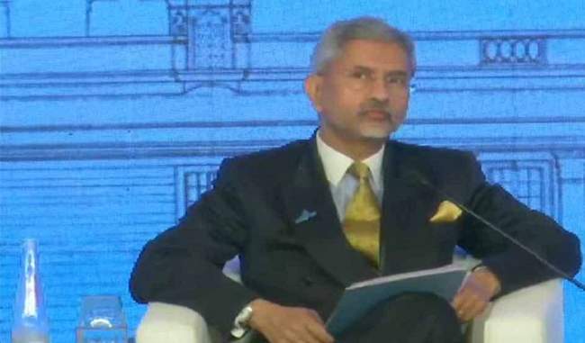 india-does-not-try-to-escape-but-believes-in-decision-making-jaishankar