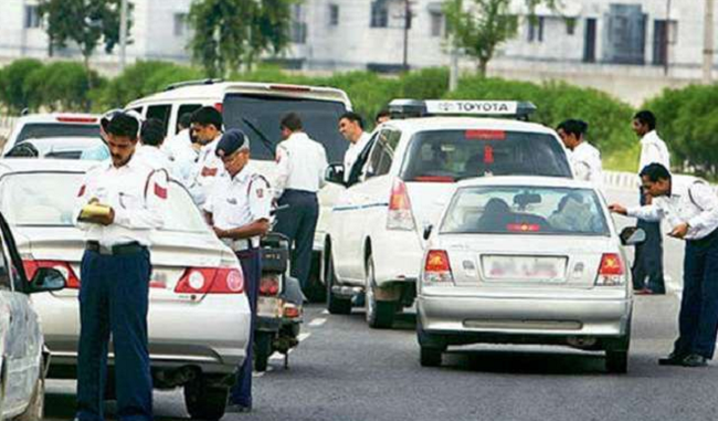 new-delhi-more-than-300-invoices-have-been-cut-in-the-case-of-drunk-driving-on-new-year-eve
